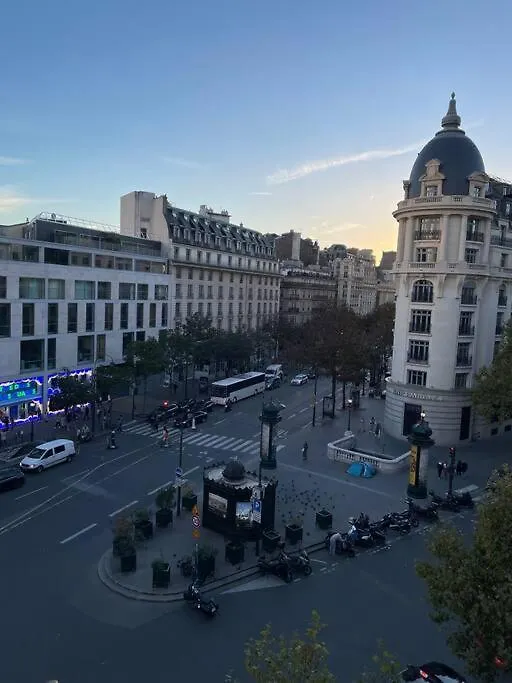 Fabulous Apartment In Heart Of Paris 0*,